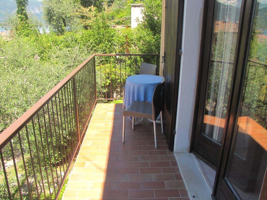 Villa Girasole Torri Del Benaco Exterior photo
